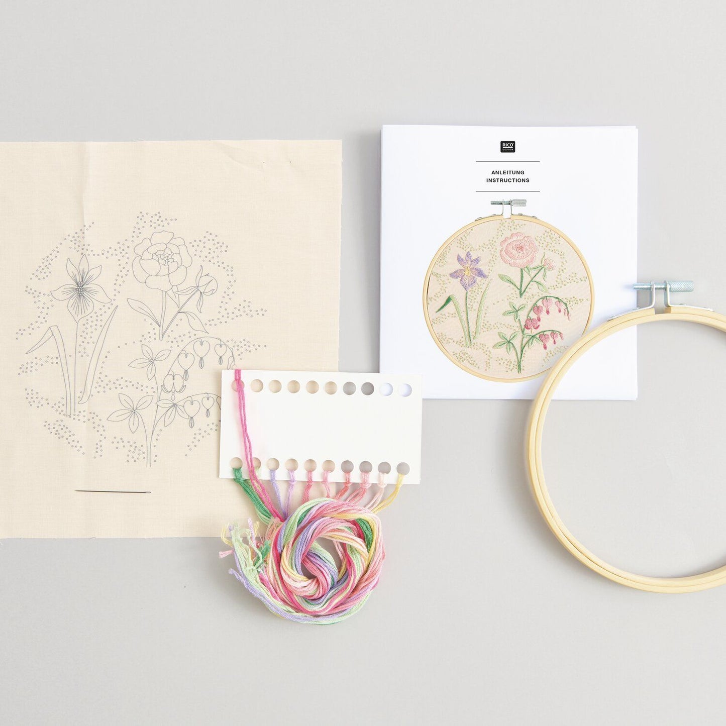 Borduurpakket vooraf getekende lentebloemen 15 cm