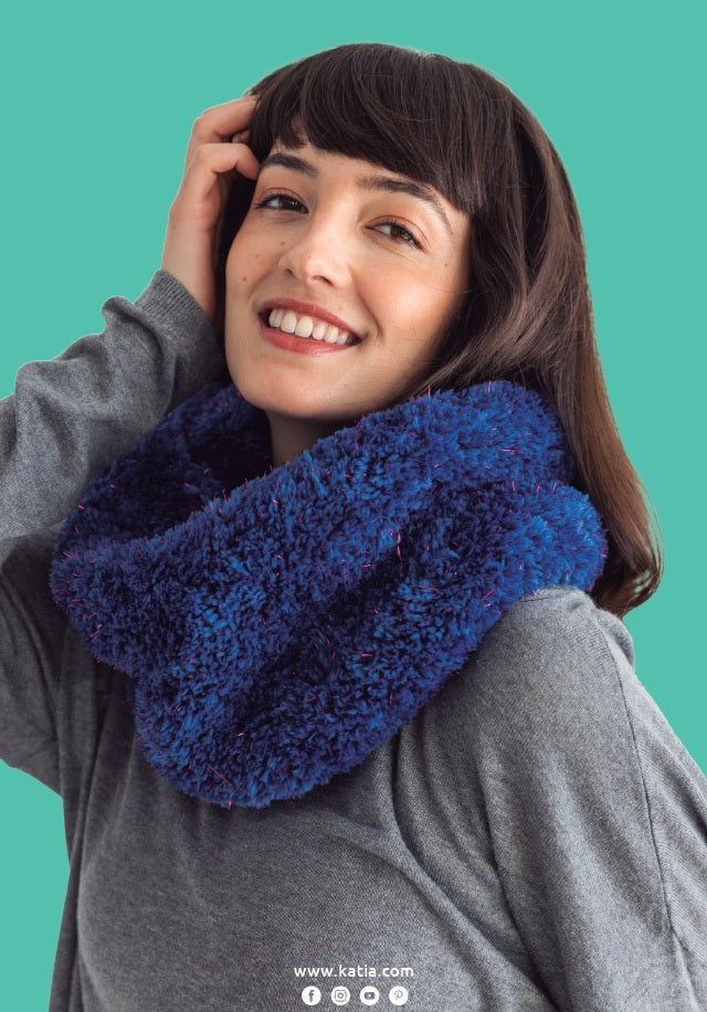 Katia WOW Sparkly Sage (105)