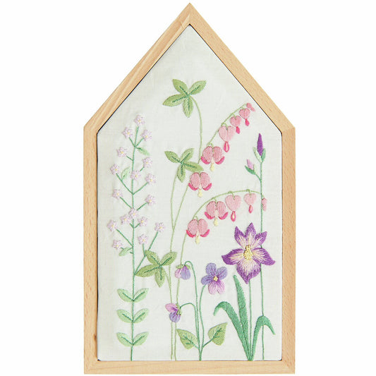 Borduurpakket vooraf getekende lentebloemenweide 12,5 x 22,5 cm