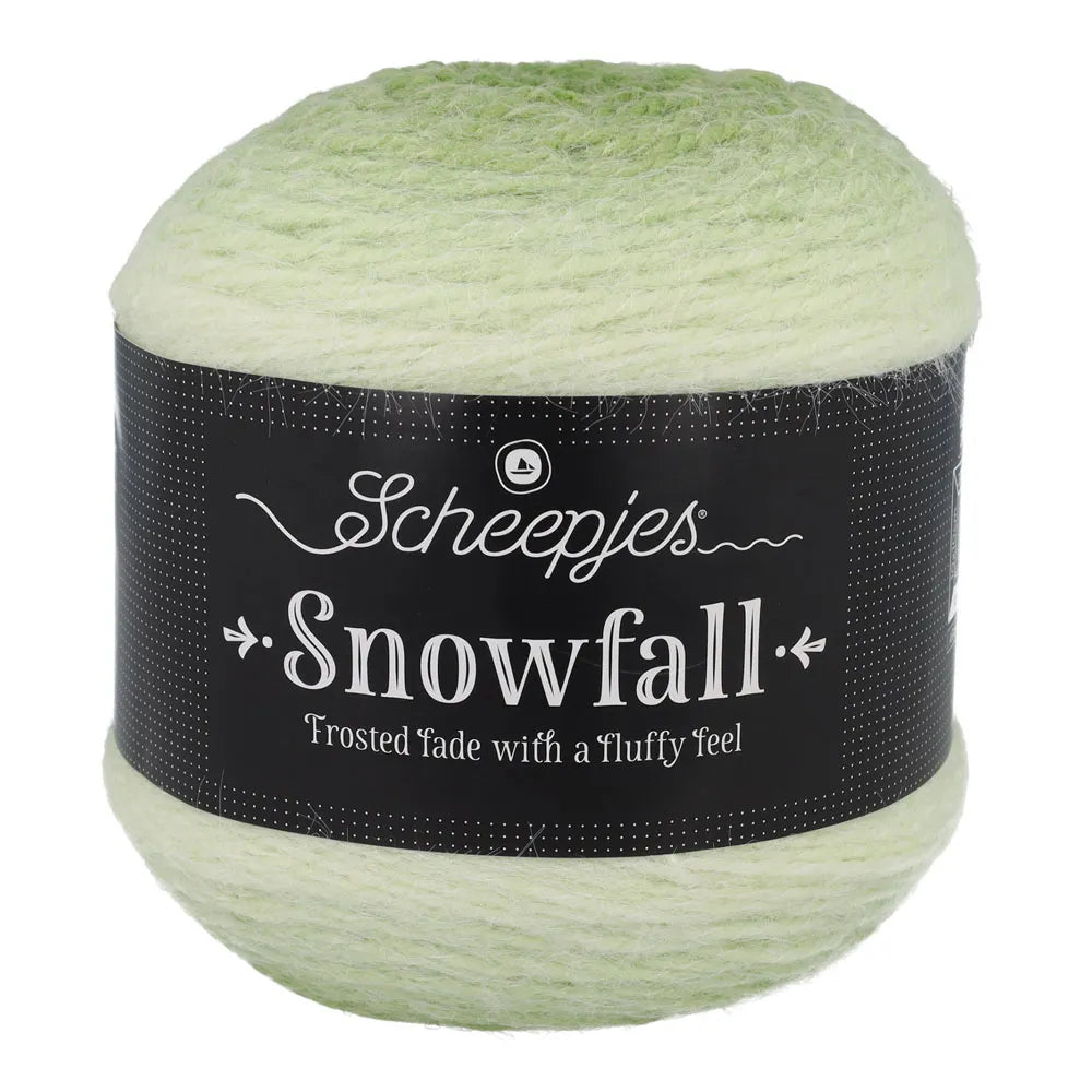 Snowfall Snowey Spruce (11)