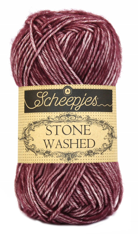 Scheepjes Stone Washed Garnet (810)